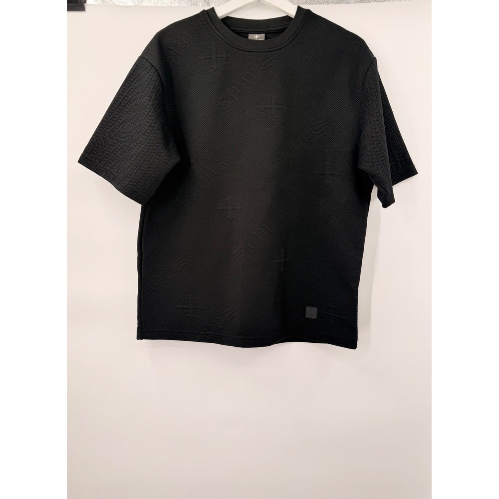 Saints Studio Embossed Sweatshirt Mens Small‎ Black Short Sleeve Cross Logo Tee